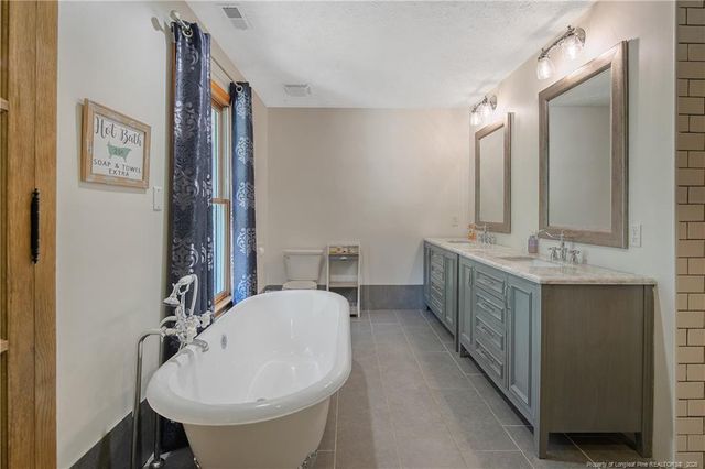 35 Lilly Loop, Sanford, NC 27332