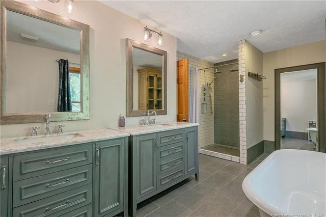 35 Lilly Loop, Sanford, NC 27332