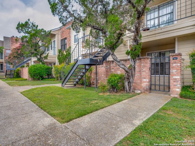 11610 Vance Jackson Rd Apt 1103, San Antonio, TX 78230
