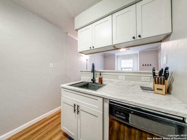 11610 Vance Jackson Rd Apt 1103, San Antonio, TX 78230