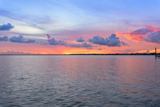 422 S Burnett Drive, Baytown, TX 77520