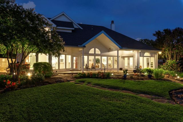 422 S Burnett Drive, Baytown, TX 77520