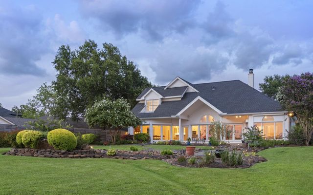 422 S Burnett Drive, Baytown, TX 77520