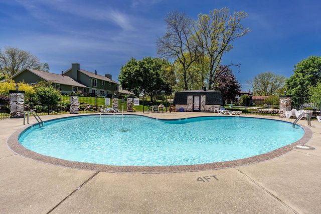 45 Golf Parkway, Madison, WI 53704