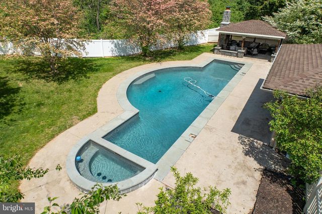 301 BELL COURT, Exton, PA 19341