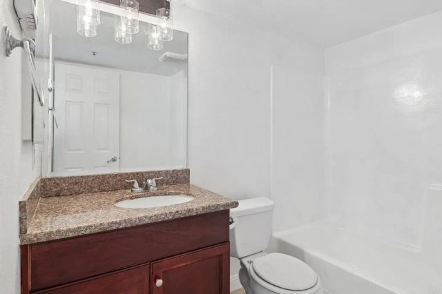 5648 Amaya Drive 118, La Mesa, CA 91942