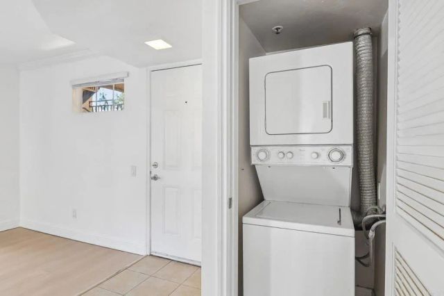 5648 Amaya Drive 118, La Mesa, CA 91942