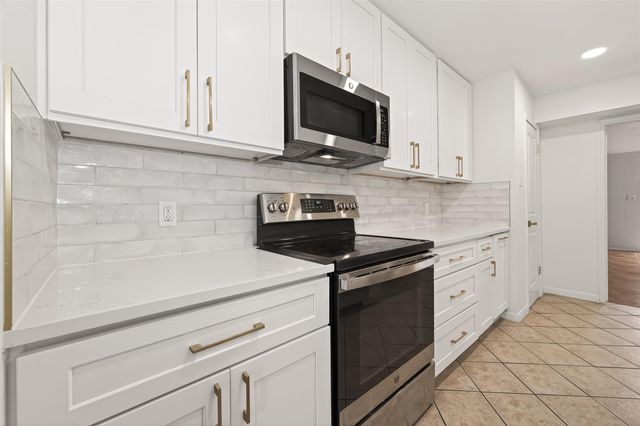 13244 Trail Hollow Drive, Houston, TX 77079