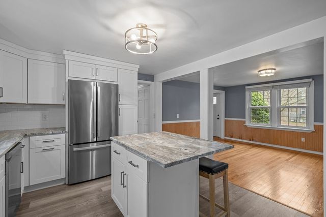 111 Verndale Street, Warwick, RI 02889