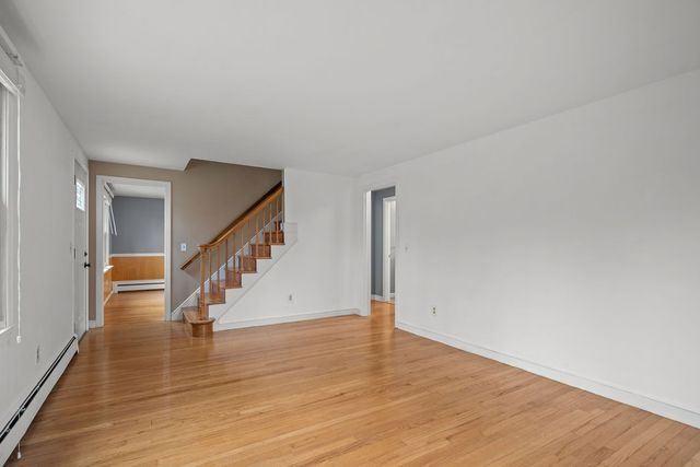 111 Verndale Street, Warwick, RI 02889