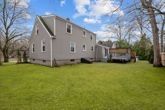 111 Verndale Street, Warwick, RI 02889