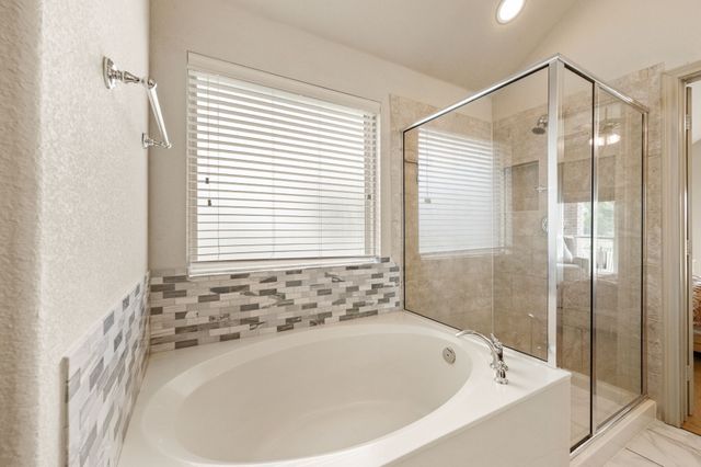 4417 Cypress Lake Court, Fort Worth, TX 76036
