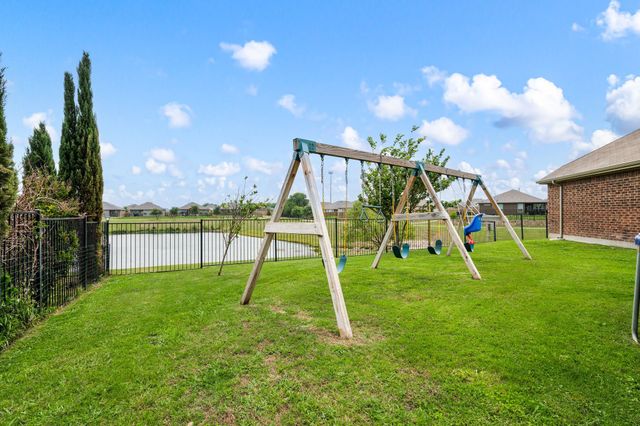 4417 Cypress Lake Court, Fort Worth, TX 76036
