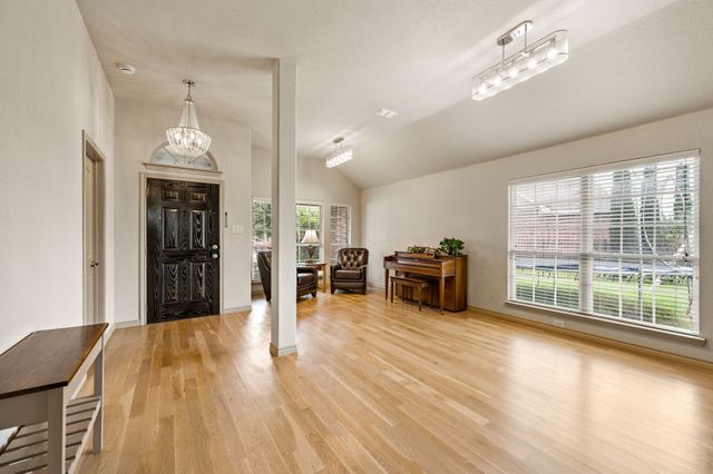 4417 Cypress Lake Court, Fort Worth, TX 76036