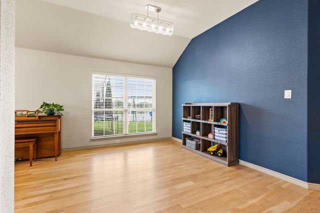 4417 Cypress Lake Court, Fort Worth, TX 76036