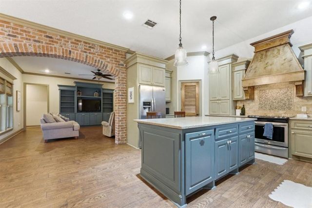 2677 Newberry Station Dr Drive, Lake Charles, LA 70611