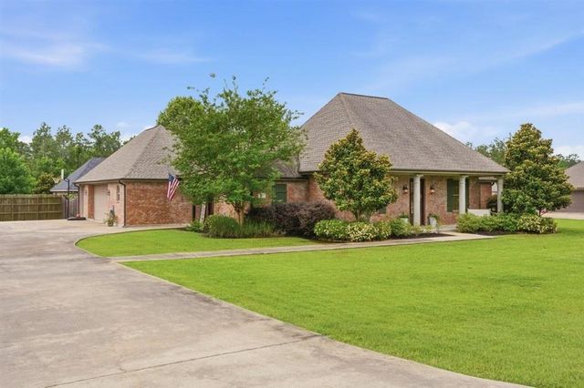 2677 Newberry Station Dr Drive, Lake Charles, LA 70611