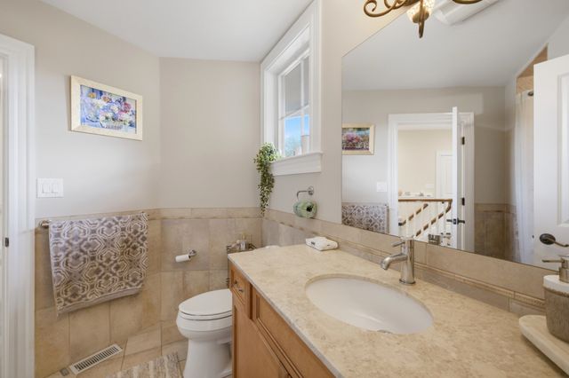 8 Longmeadow Rd, Newton, MA 02459
