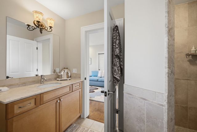 8 Longmeadow Rd, Newton, MA 02459