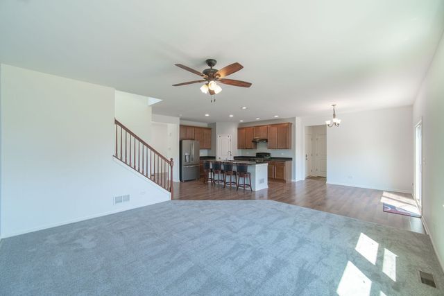 2009 Mayfair Drive, Island Lake, IL 60042