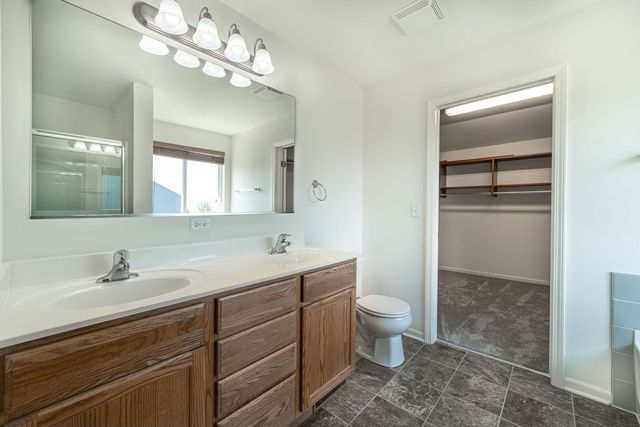 2009 Mayfair Drive, Island Lake, IL 60042