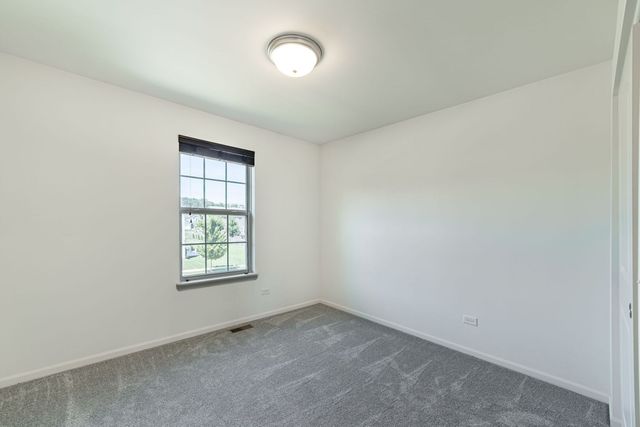 2009 Mayfair Drive, Island Lake, IL 60042