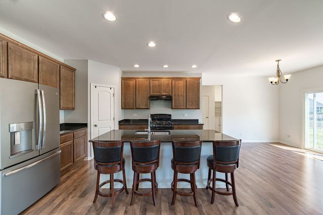 2009 Mayfair Drive, Island Lake, IL 60042