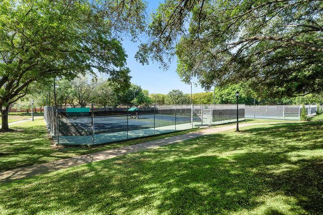 214 Indian Summer Court, Sugar Land, TX 77479