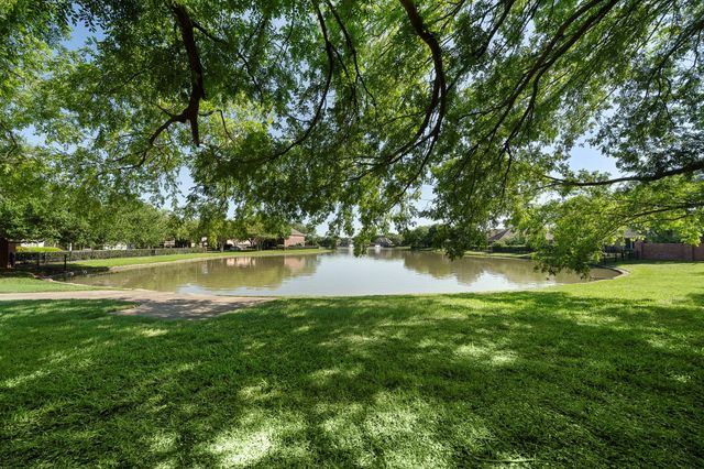 214 Indian Summer Court, Sugar Land, TX 77479