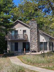 3694 N US-23, Oscoda Twp, MI 48750