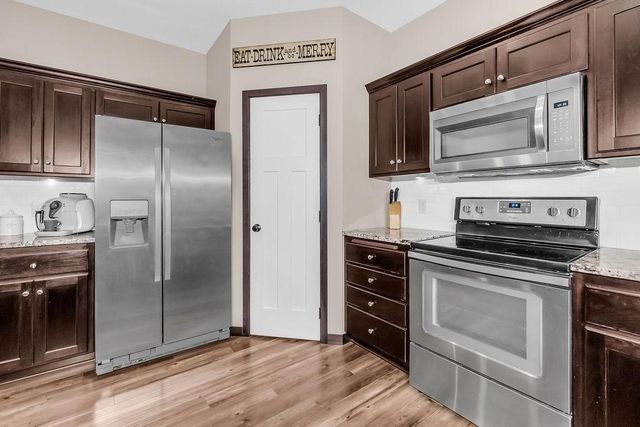 2560 County Road H2 W, Mounds View, MN 55112