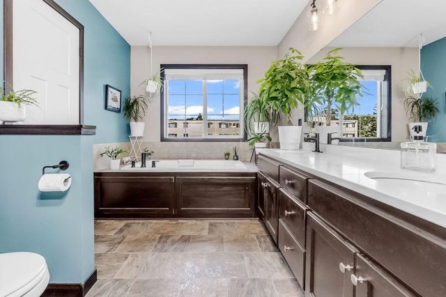 2560 County Road H2 W, Mounds View, MN 55112