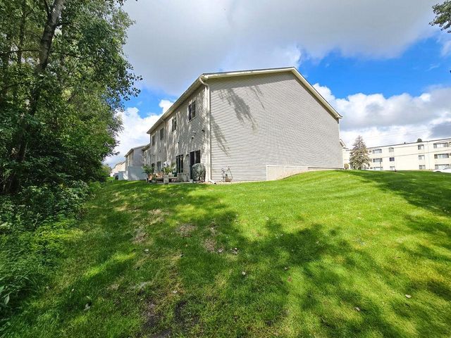 2560 County Road H2 W, Mounds View, MN 55112