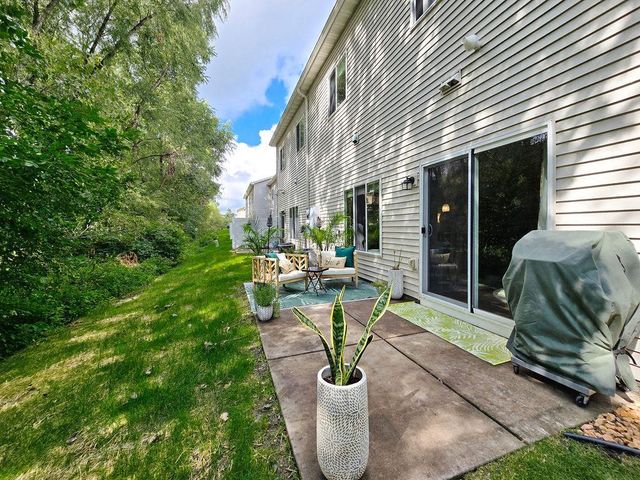 2560 County Road H2 W, Mounds View, MN 55112