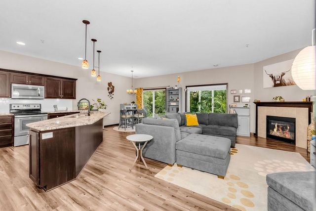 2560 County Road H2 W, Mounds View, MN 55112