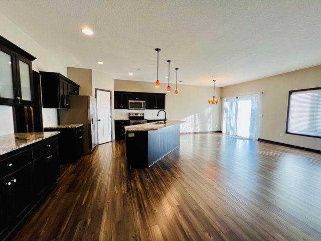 2560 County Road H2 W, Mounds View, MN 55112