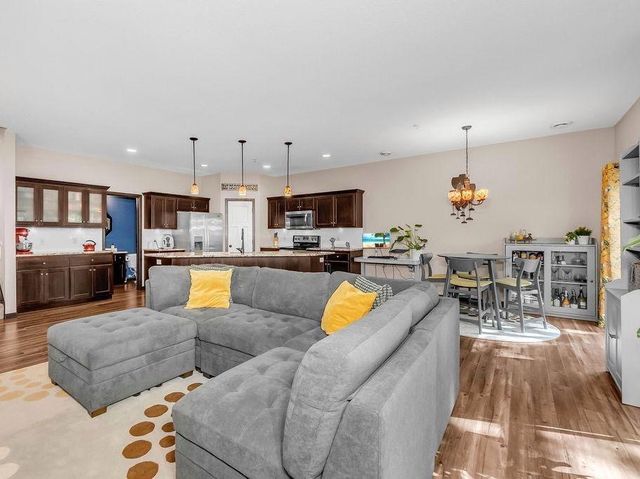 2560 County Road H2 W, Mounds View, MN 55112