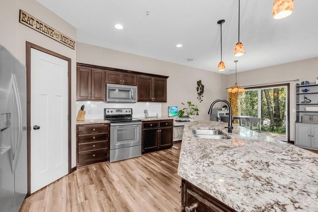 2560 County Road H2 W, Mounds View, MN 55112