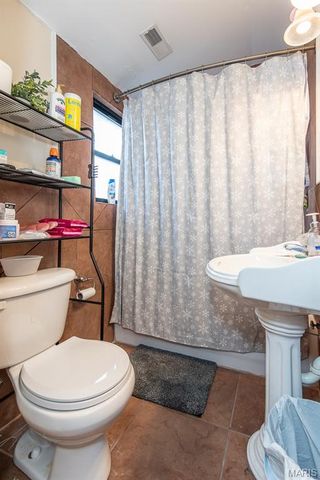6100 Waterman Boulevard 5, St Louis, MO 63112