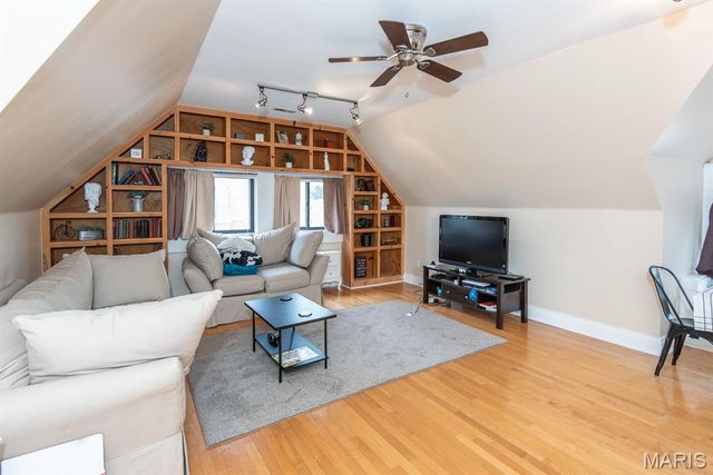 6100 Waterman Boulevard 5, St Louis, MO 63112