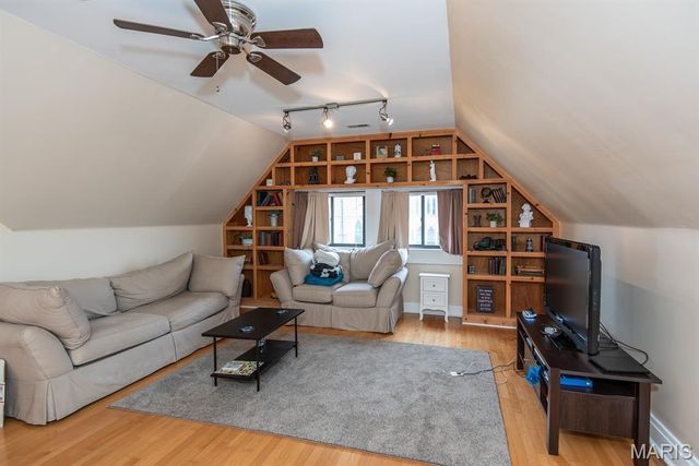6100 Waterman Boulevard 5, St Louis, MO 63112