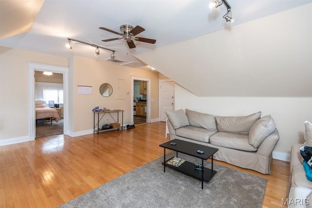 6100 Waterman Boulevard 5, St Louis, MO 63112