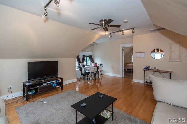 6100 Waterman Boulevard 5, St Louis, MO 63112
