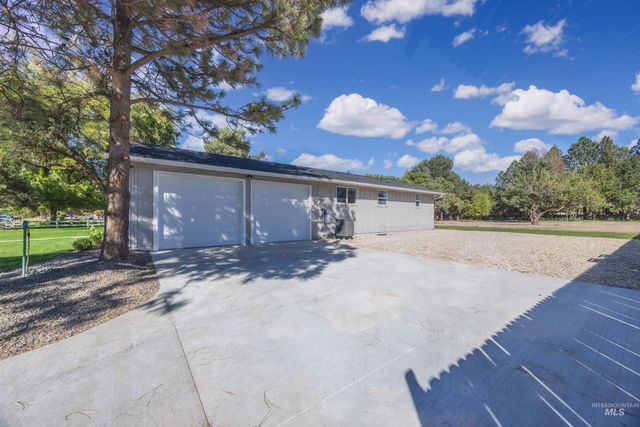 3222 S Heritage Ave, Boise, ID 83709