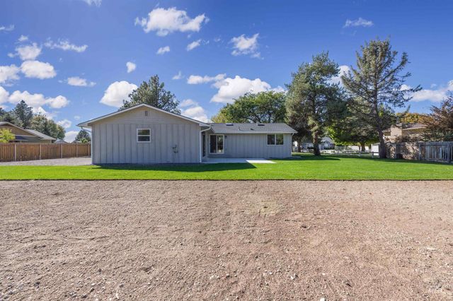3222 S Heritage Ave, Boise, ID 83709