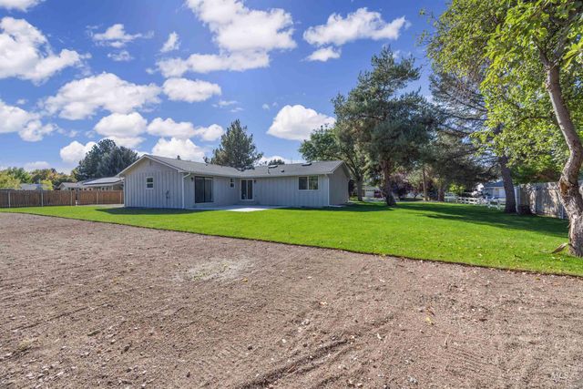 3222 S Heritage Ave, Boise, ID 83709