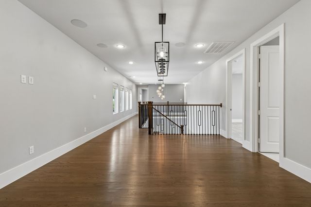 6917 Valley View Lane, Dallas, TX 75240