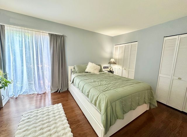 8524 Skokie Boulevard 3F, Skokie, IL 60077