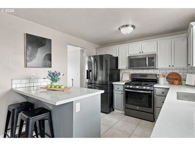 770 Sw SCOTSMAN Ct, Dundee, OR 97115