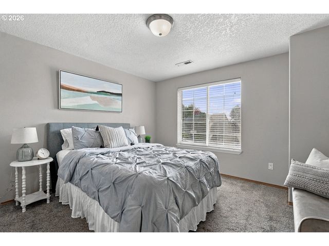 770 Sw SCOTSMAN Ct, Dundee, OR 97115
